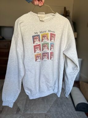VTG “My Many Moods” grumpy cat Hanes sweatshirt / unisex / medium